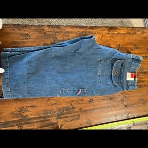 Lee comfort waste ,10 petite , Capri pants